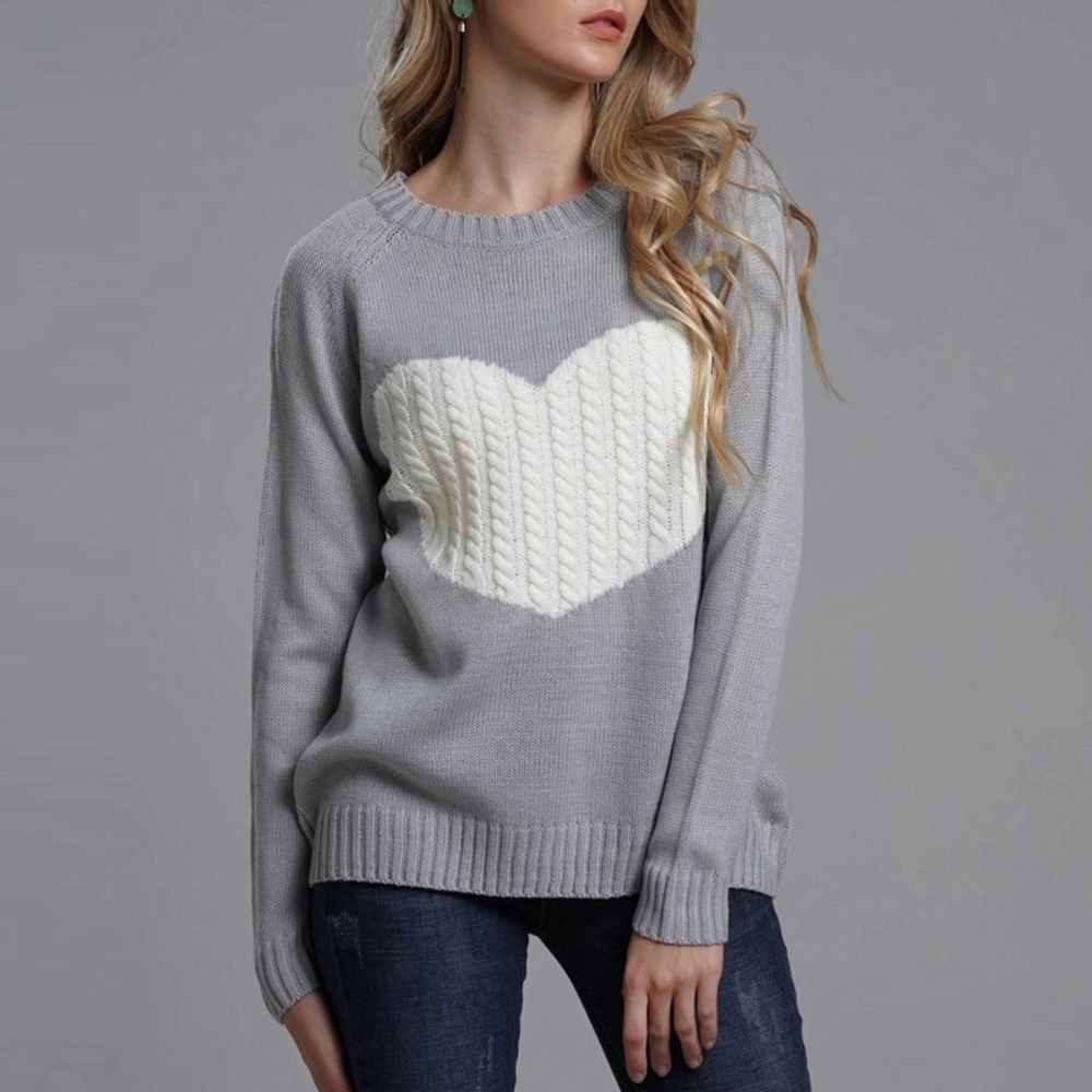 1 LEFT! BEST SELLER 💗Love Heart Sweater💗